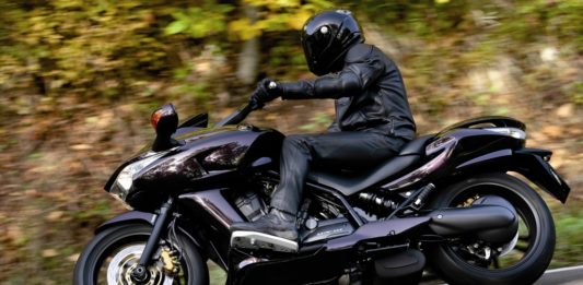 Honda DN-01: Motorler oder Rollerrad?