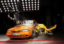 ADAC testet Airbag-Jacken für Motorradfahrer