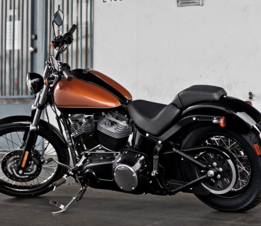 Neues Bike im Custom-Look: Harley-Davidson Blackline
