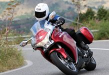 Metzeler sucht Allround-Tester