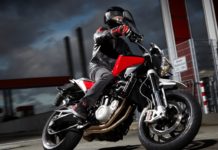 Husqvarna Nuda 900: Ab auf die Straße