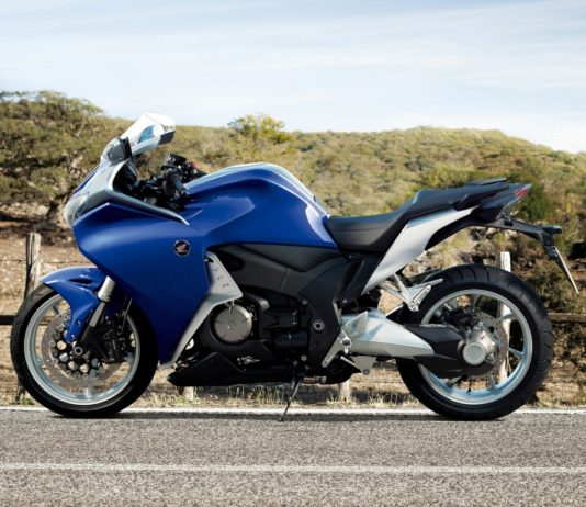 Honda VFR 1200 F 2012: Mehr Kraft im Drehzahl-Keller
