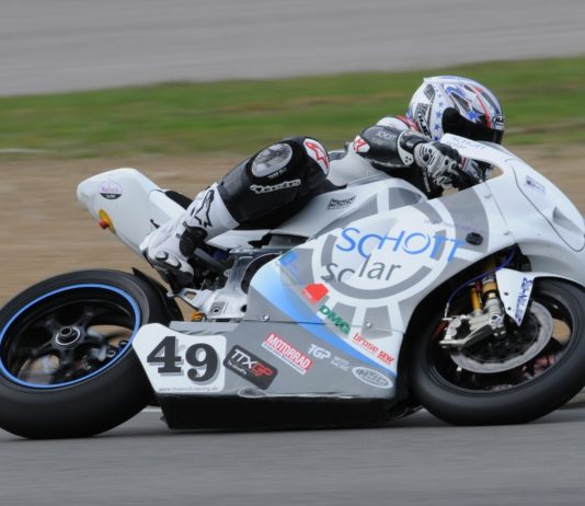 Münch dominiert Auftaktrennen bei der Elektromotorräder-EM