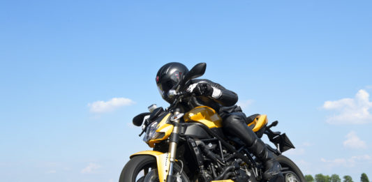 Ducati 4U: Fahrertraining und Probefahrten