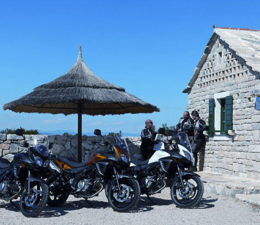 Markenoffene Motorrad-Reisen von Suzuki