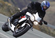 Neue Triumph Street Triple: Fundamentale Eingriffe