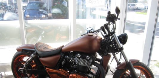 Triumph mit sechs Custombikes zur „Custombike Show“ in Bald Salzuflen