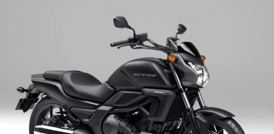 Honda CTX 700 N: Serienmäßig mit DCT-Getriebe