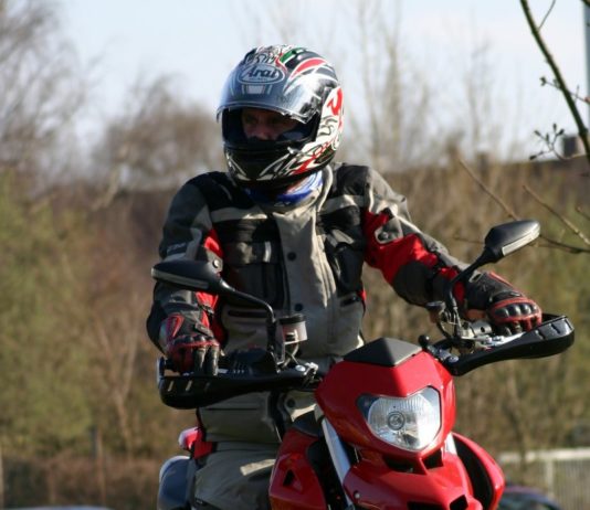 Sicherer Start in die Motorradsaison