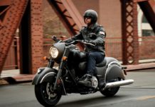 Mattschwarz und echt fett: Indian Chief Dark Horse