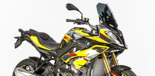 Weniger Gewicht, besserer Look – Carbon für die BMW S1000 XR