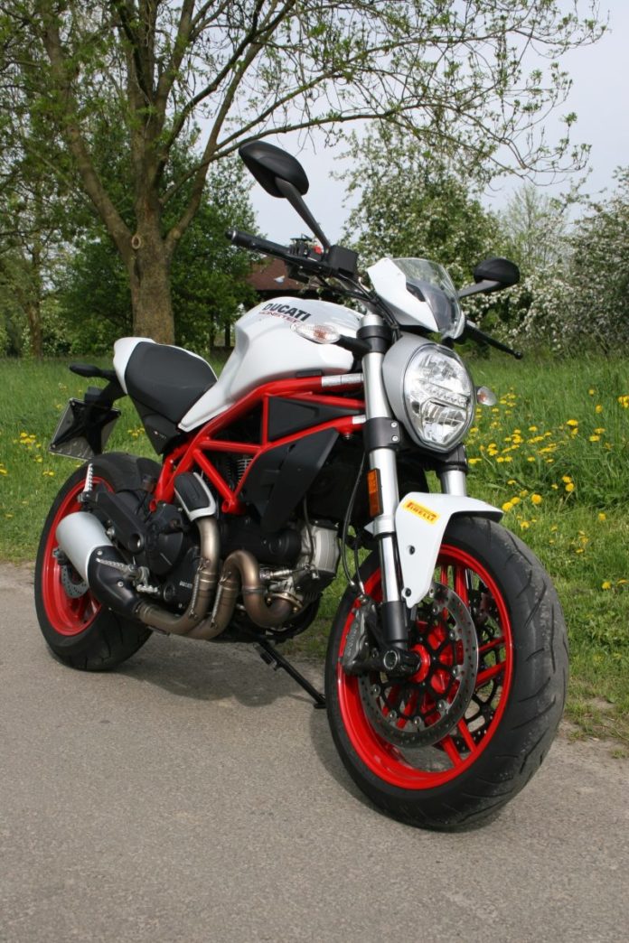 Ducati Monster 797