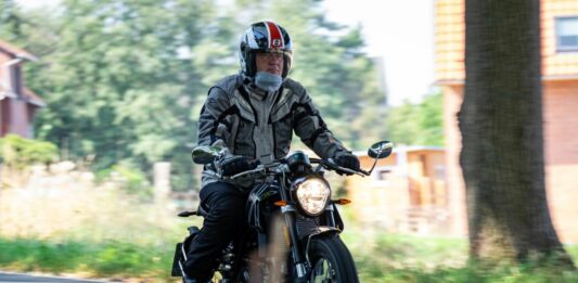 Und plötzlich war es Frühling: Vorsicht bei der ersten Ausfahrt Motorradfahrer