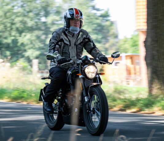 Und plötzlich war es Frühling: Vorsicht bei der ersten Ausfahrt Motorradfahrer